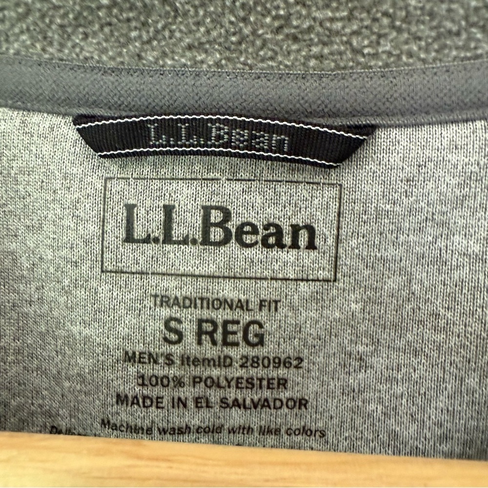 L.L. Bean Gray Traditional Fit Fleece Pullover - Picture 2 of 3